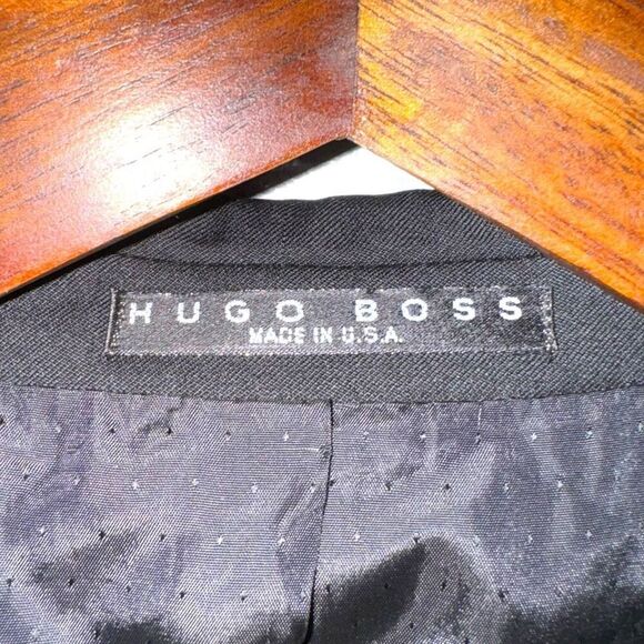 Hugo Boss Made in USA 2 Piece Tuxedo Suit Size 46R - Picture 3 of 13
